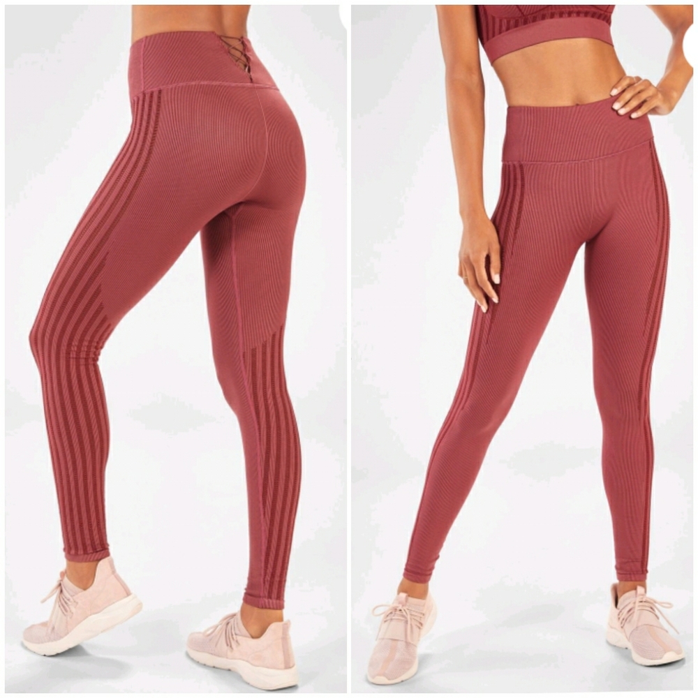 Fabletics High-Waisted Seamless Rib Legging - Picture 4 of 4